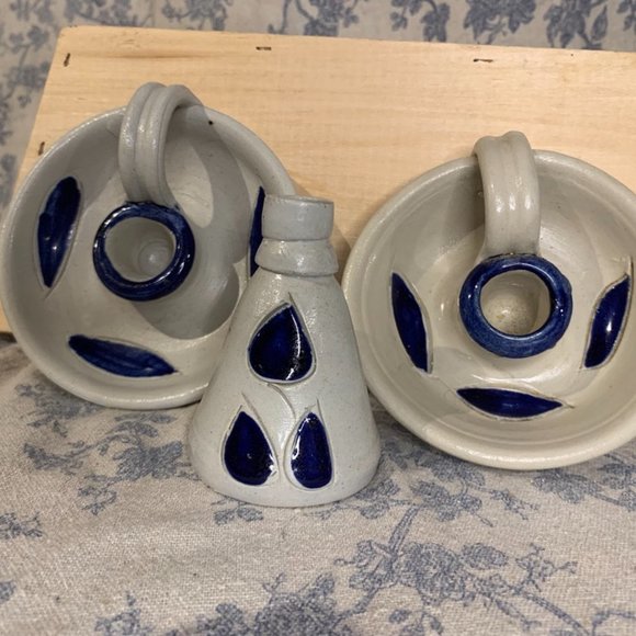 VTG Set of 3 Williamsburg Pottery Candle Holders & Bud Vase Repro Salt Glaze - Picture 1 of 12